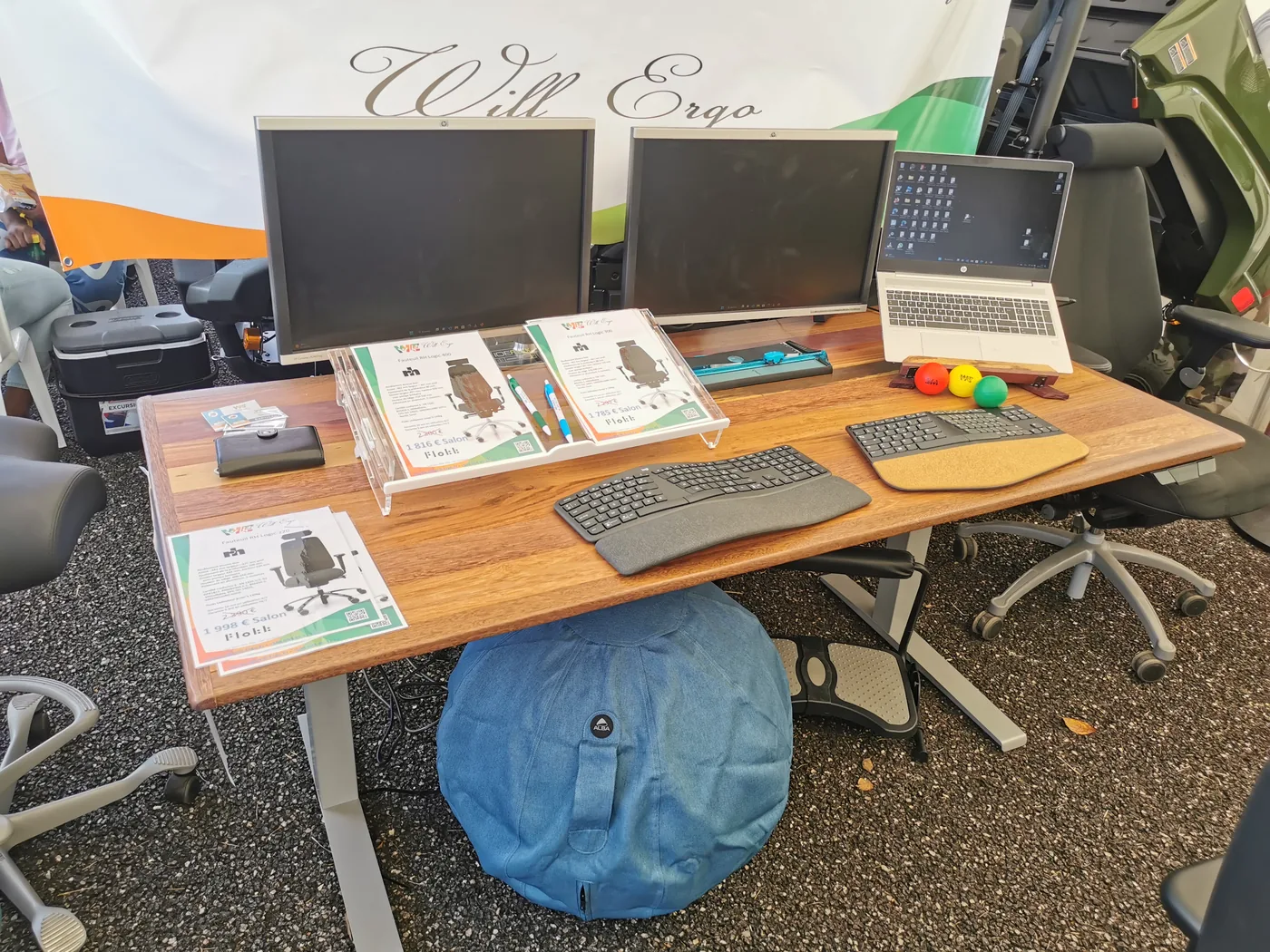 Poste de travail présenté sur le stand Will Ergo
